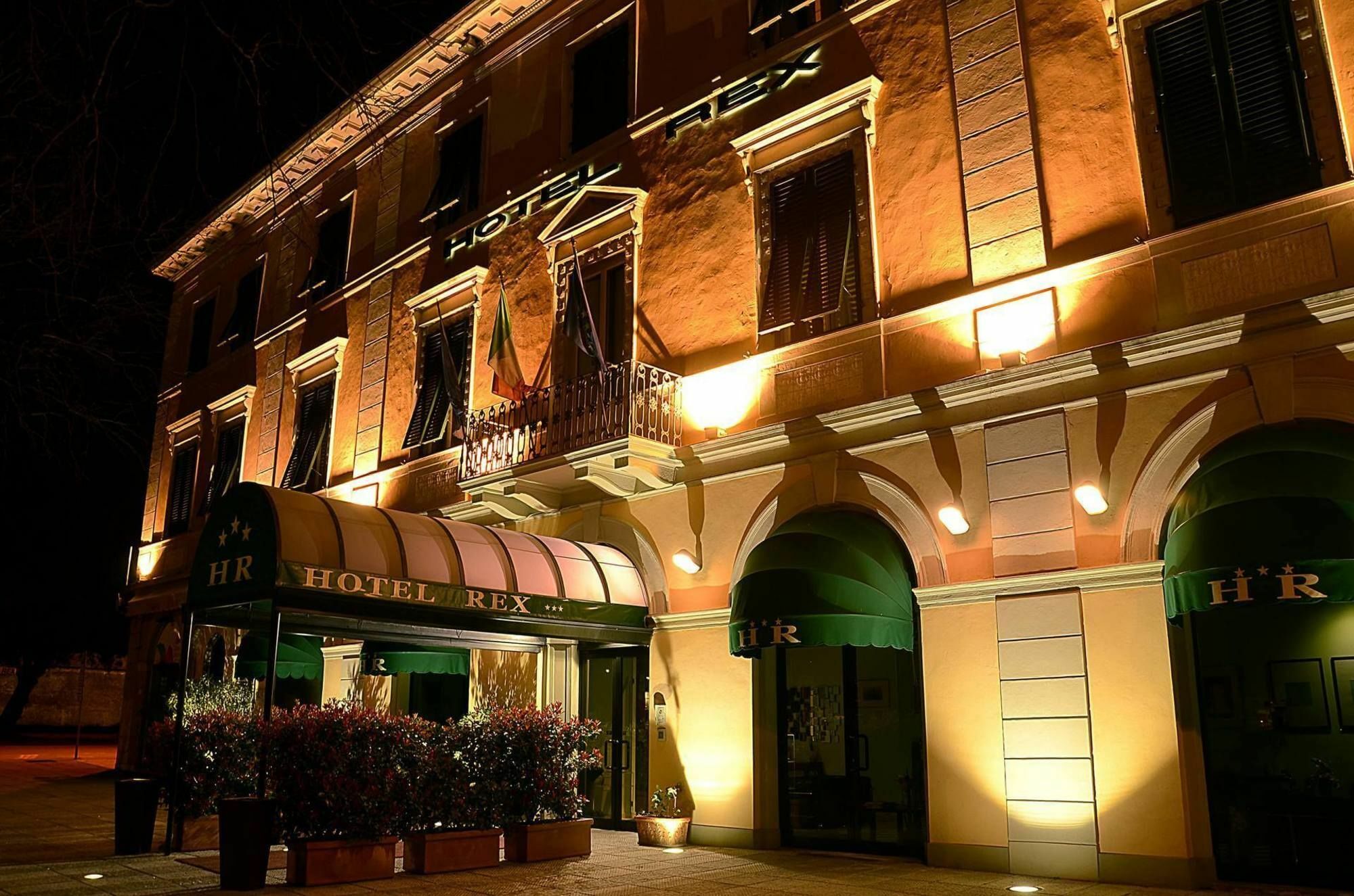 Hotel Rex Lucca Exteriör bild